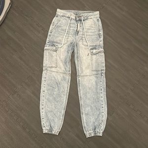 American Eagle Cargo Pants